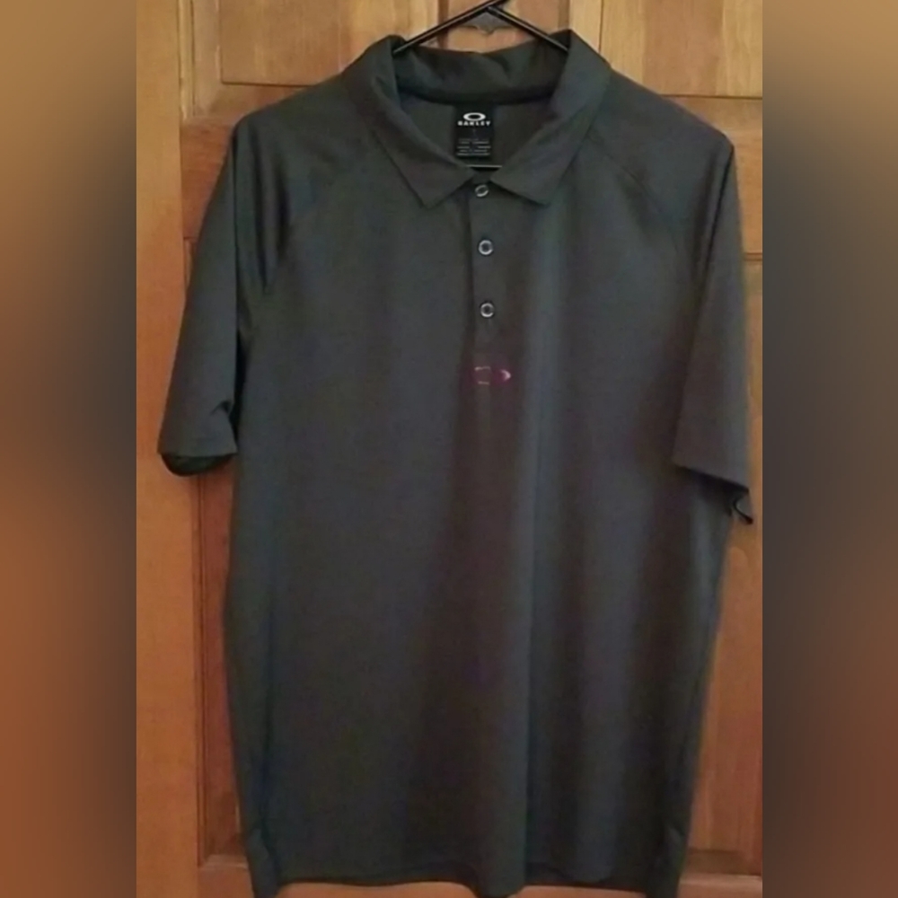 Mens oakley golf shirt